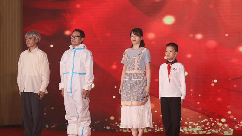2-情景劇《為農(nóng)服務(wù)，一直在路上》_副本.jpg