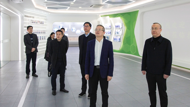 省供銷社黨委委員、理事會副主任董益彪走訪浙農